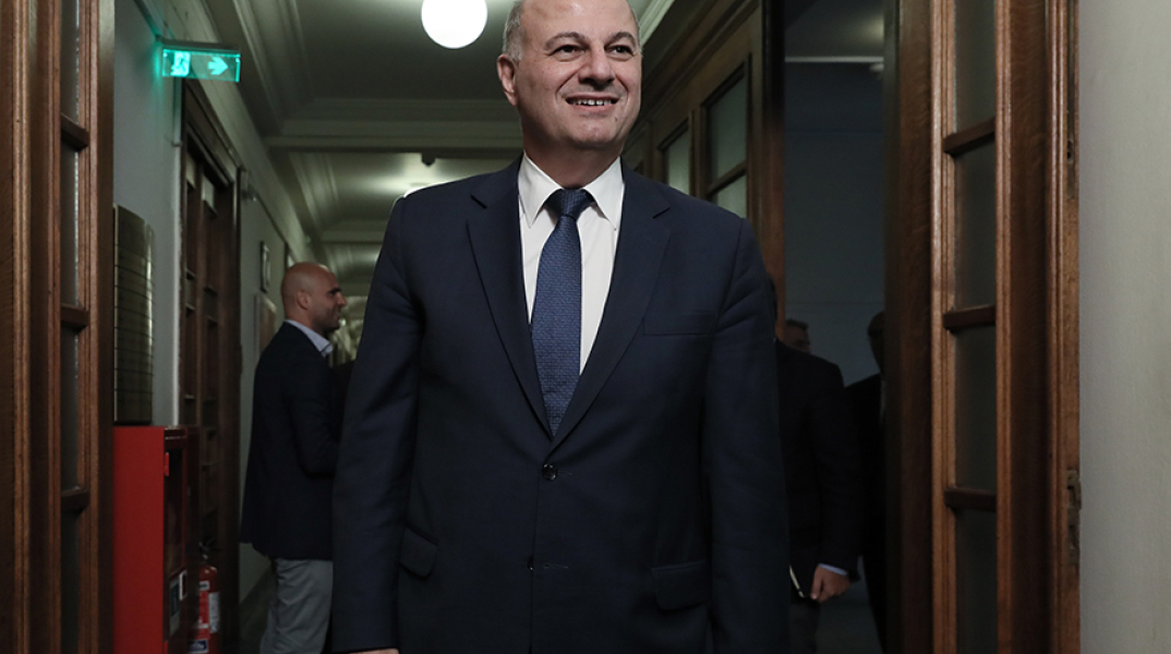 Κώστας Τσιάρας