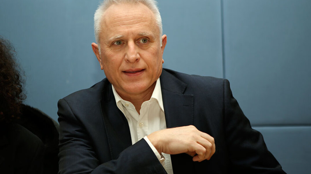 Γιάννης Ραγκούσης