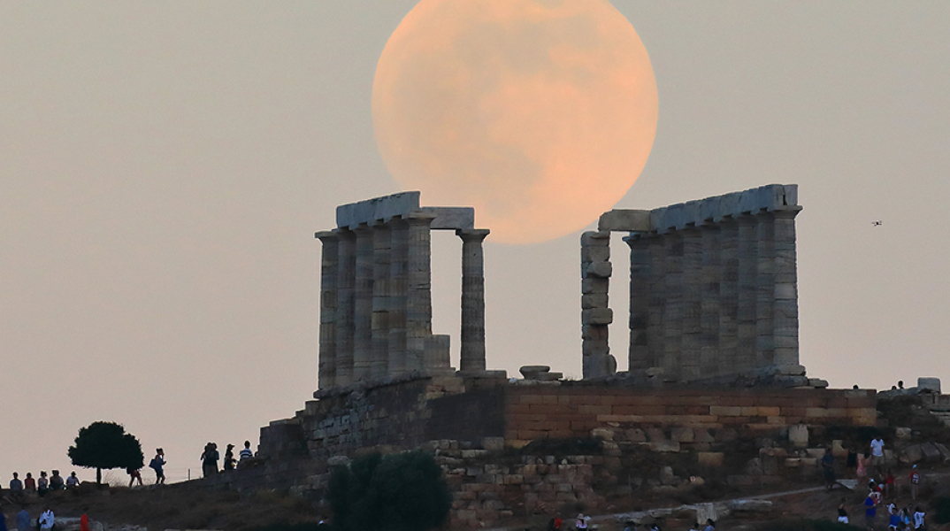 Πανσέληνος στο Σούνιο
