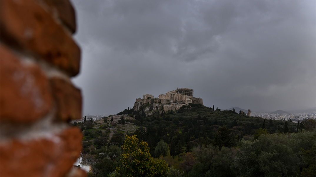 Συννεφιά στην Αθήνα
