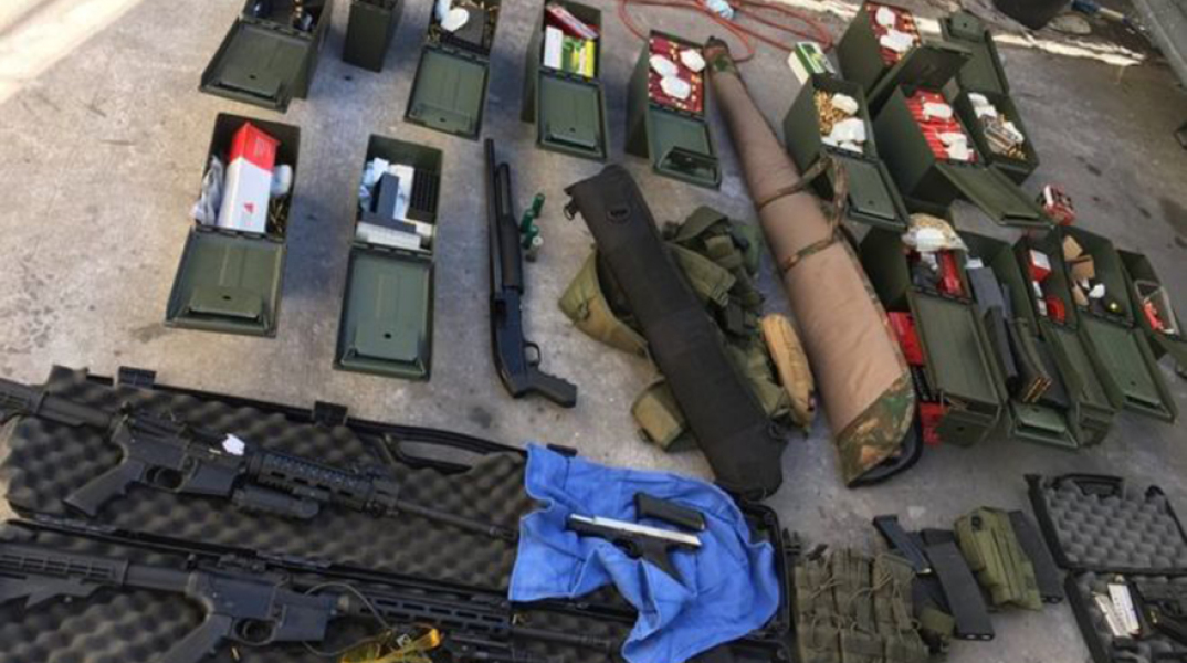 Το οπλοστάσιο του υπό κράτηση υπόπτου στο Λος Άντζελες