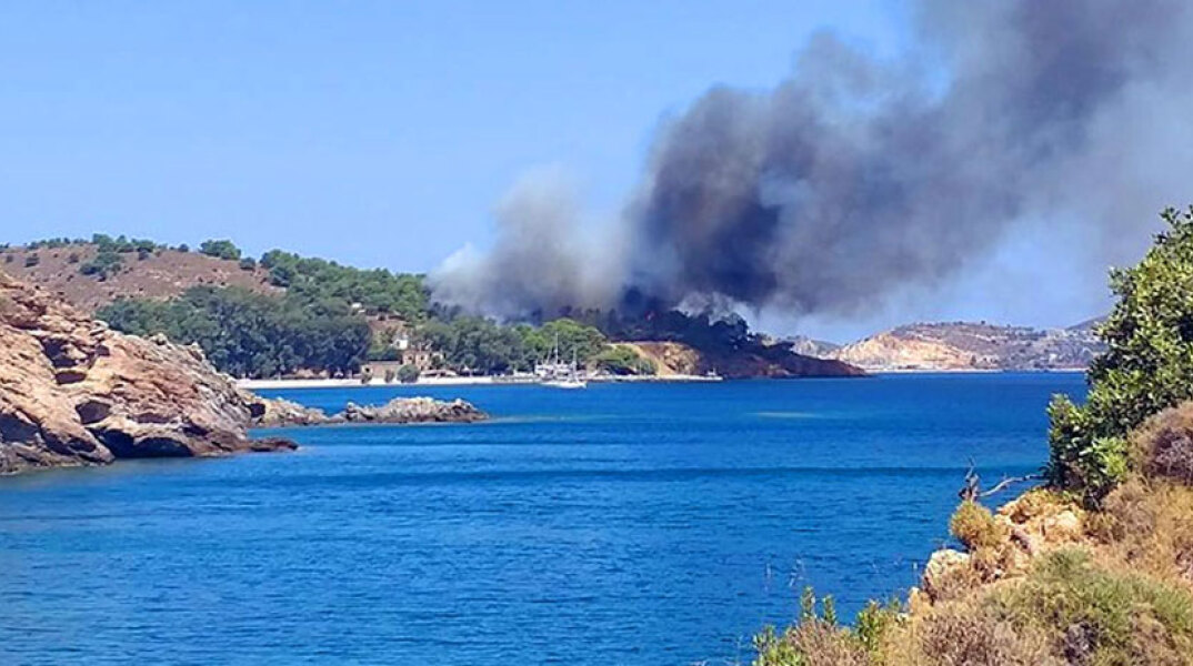 Λέρος - Φωτιιά