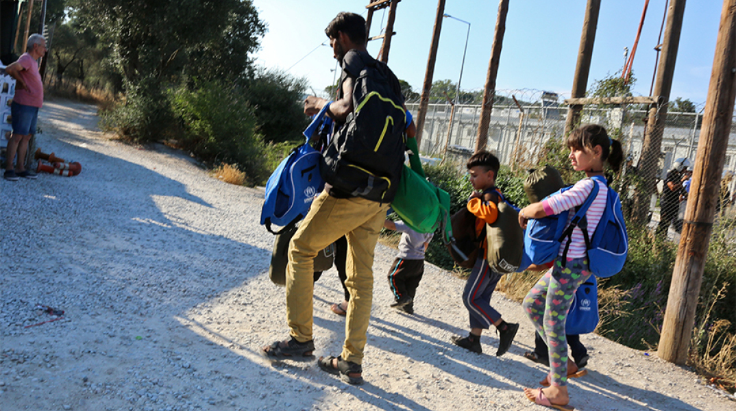 Πρόσφυγες στη Μόρια