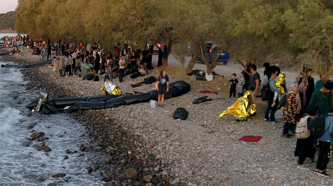 lesvos-metanastes-prosfyges1.jpg