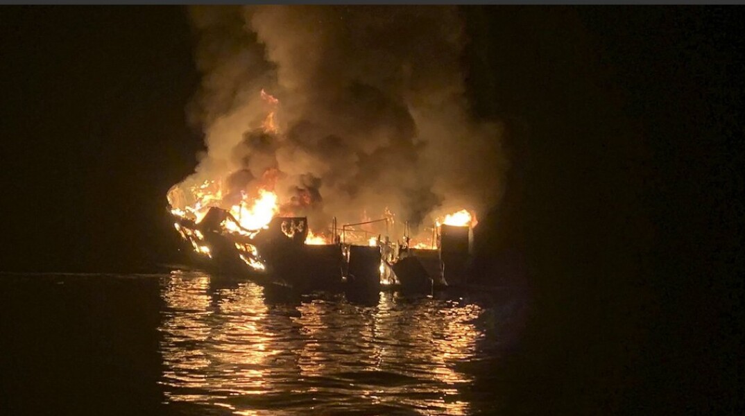 Κόλαση φωτιάς σε σκάφος στη Σάντα Κρουζ, Καλιφόρνια 