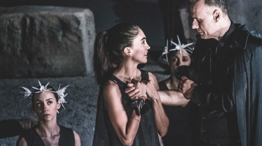 «Ιφιγένεια η εν Αυλίδι» του Γιάννη Καλαβριανού © Tasos Thomoglou