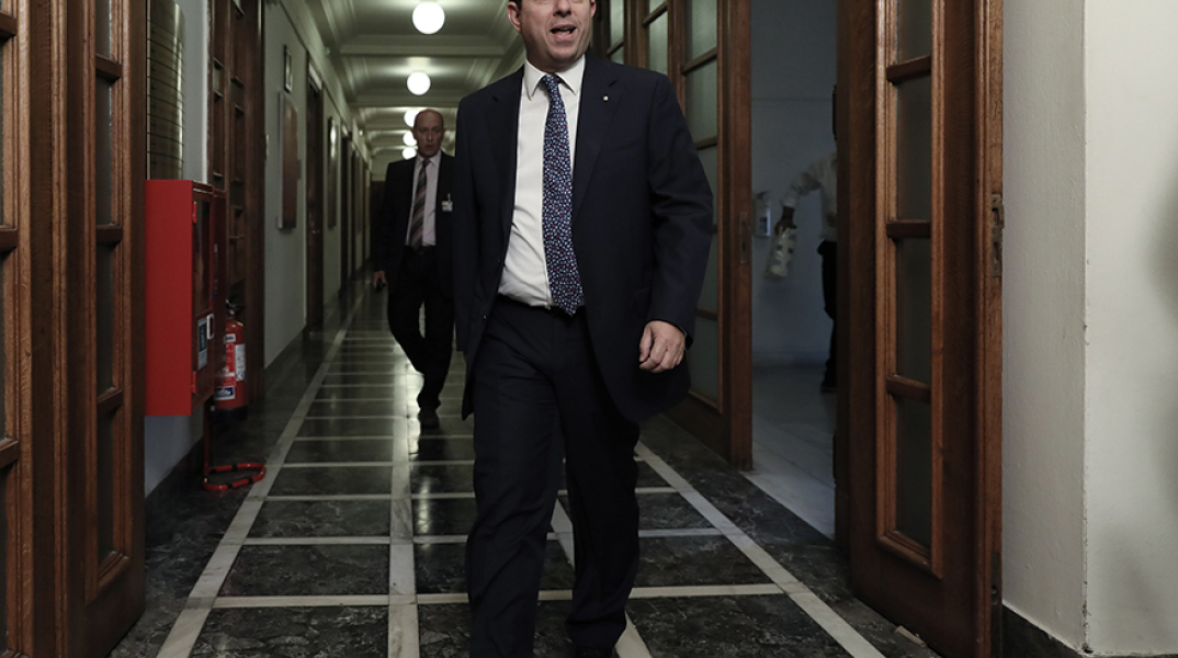 Νότης Μηταράκης