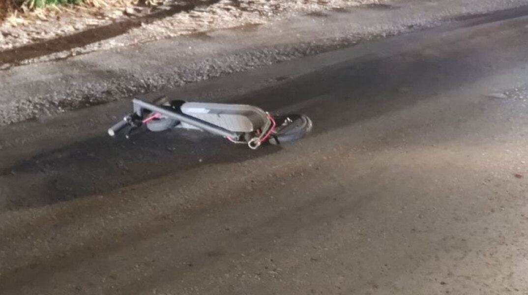 Σοβαρό τροχαίο ΙΧ με ηλεκτρικό πατίνι στη Χίο