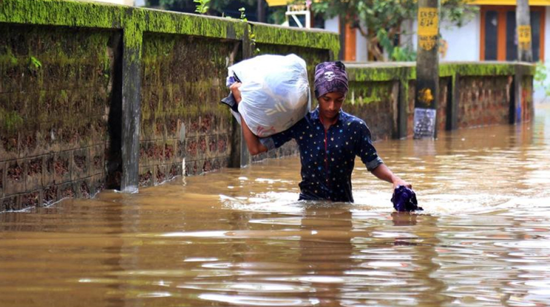 Φονικές πλημμύρες στην Ινδία