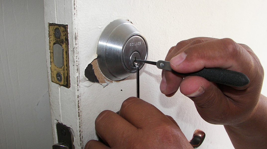 locksmith-1947387_1920.jpg