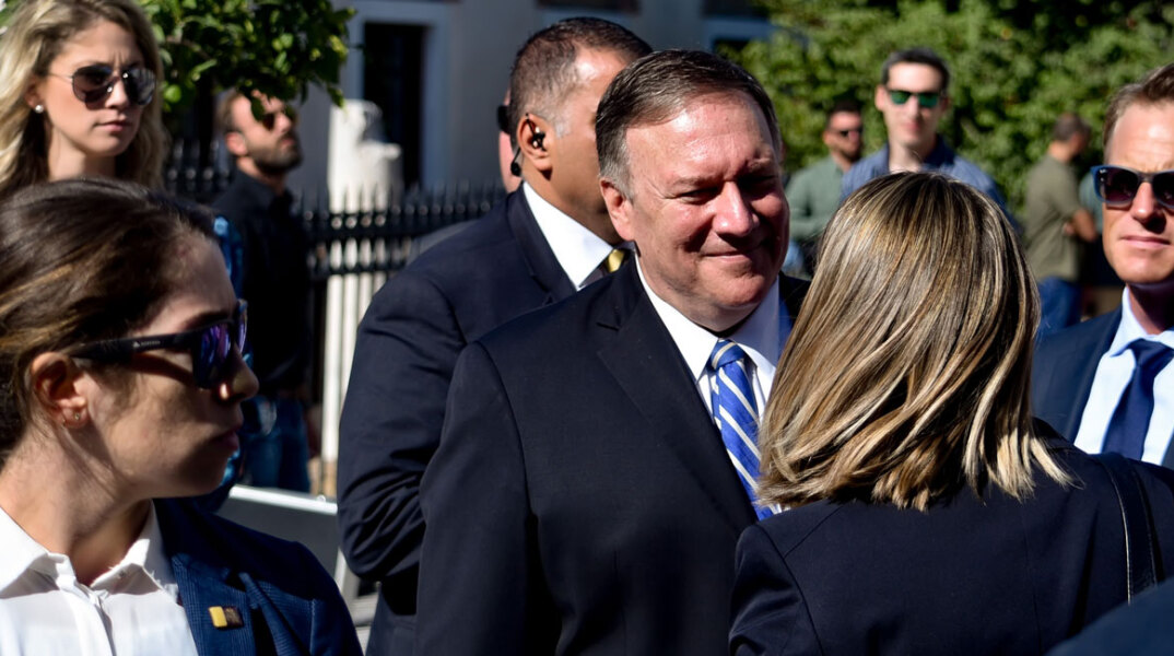 ΑΘΗΝΑ / ΠΛΑΚΑ / ΠΕΡΙΠΑΤΟΣ / ΒΟΛΤΑ / ΜΑΪΚ ΠΟΜΠΕΟ / ΥΠΕΞ ΗΠΑ