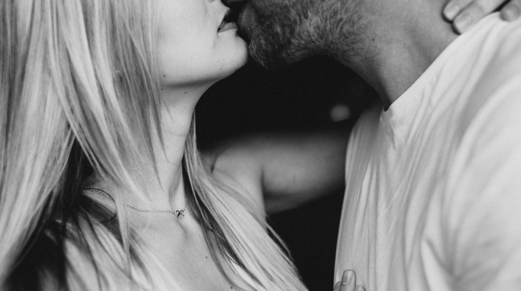 Ελλάδα: Από το… κρεβάτι ξεκίνησε η επιστροφή στην κανονικότητα!