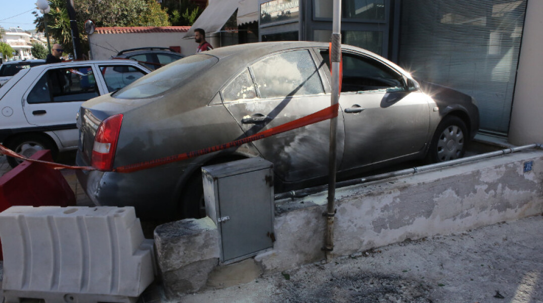 Υλικές ζημιές στο ΑΤ Πεντέλης από μολότοφ