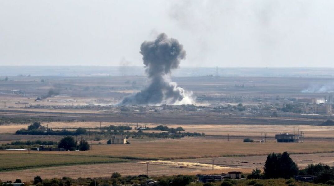 Επίθεση της Τουρκίας σε Κούρδους στη Συρία © EPA/SEDAT SUNA