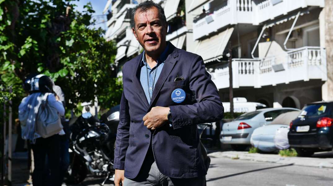 Stavros Theodorakis Potami.jpg