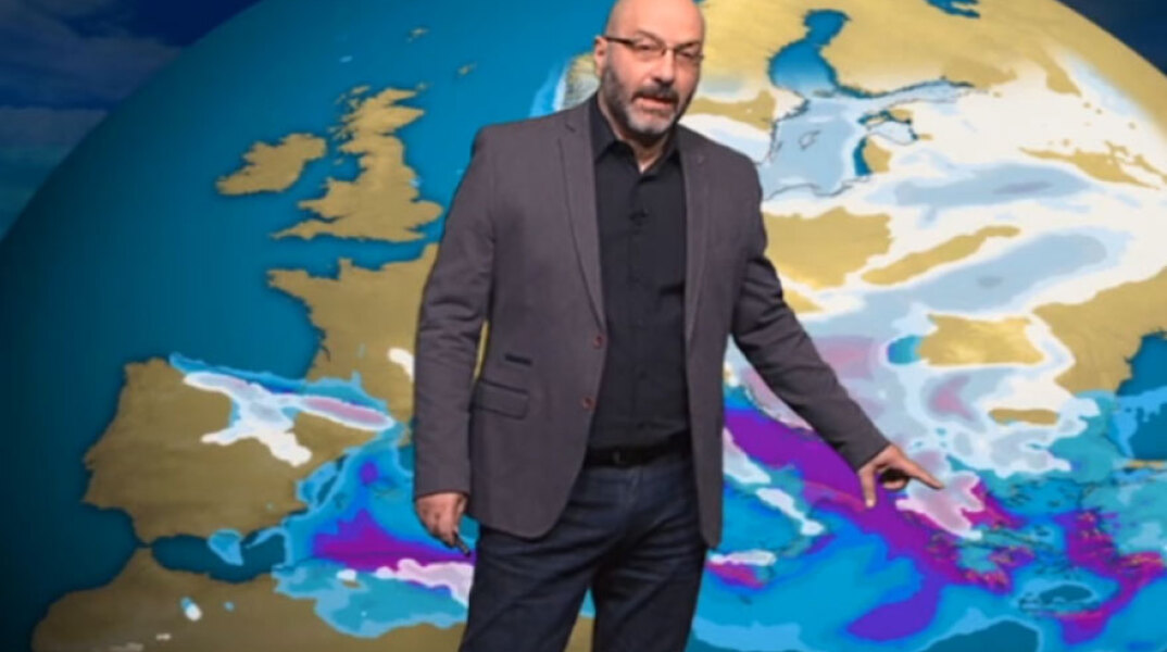 Σάκης Αρναούτογλου