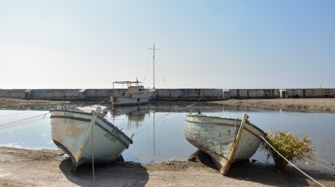 Ηλιοφάνεια στην παραλία  στην ΕΔΕΜ στο Παλαιό Φάληρο  