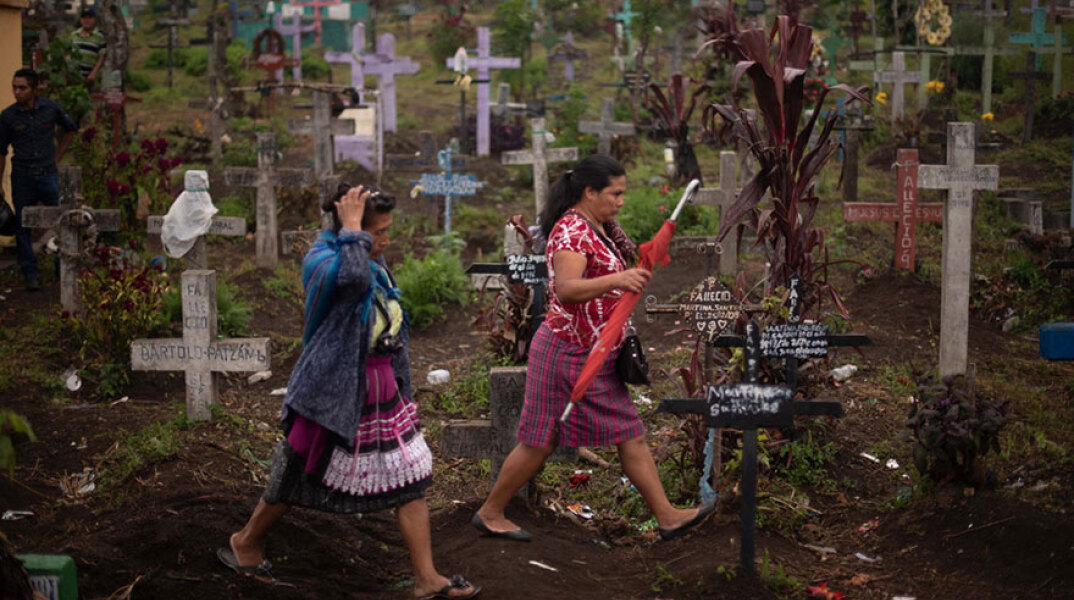 guatemala-cemetery