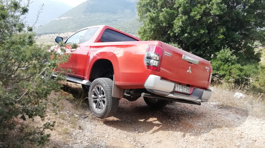 Mitsubishi L200 Club Cab 2.2 4WD