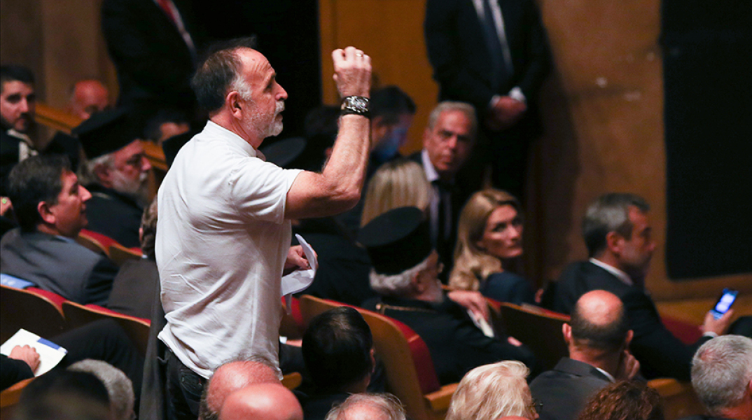 Ένταση σε βράβευση του ΠτΔ