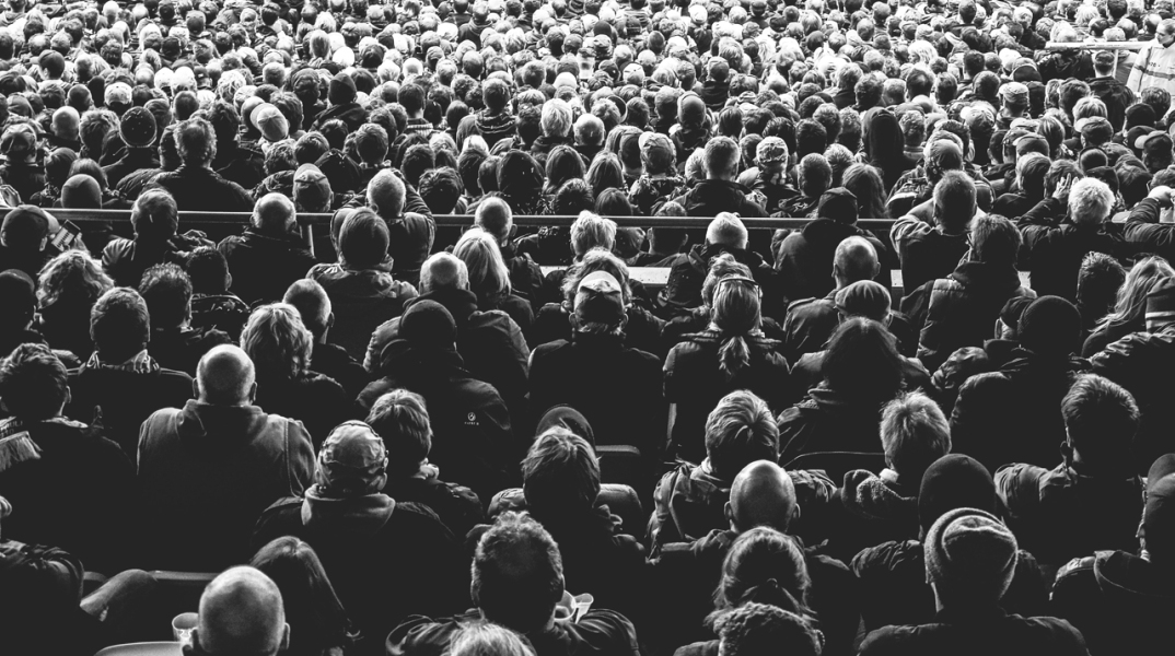 Πολύ φοβάμαι ότι μας παρακολουθούν