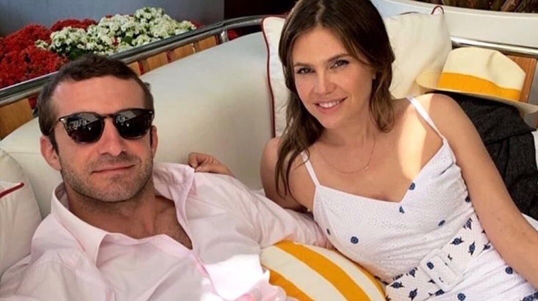 Σταύρος Νιάρχος - Ντάσα Ζούκοβα