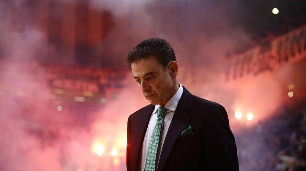 Rick Pitino Ethniki.jpg