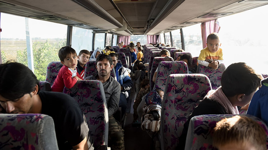 Πρόσφυγες στα Βρασνά