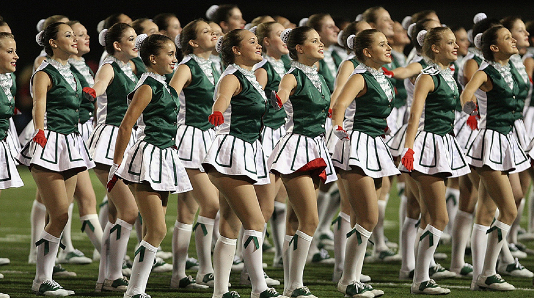 high-school-drill-team-1577440_1920.jpg