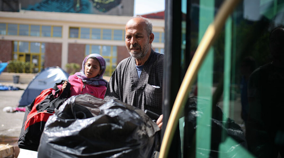 Πρόσφυγες στον Πειραιά