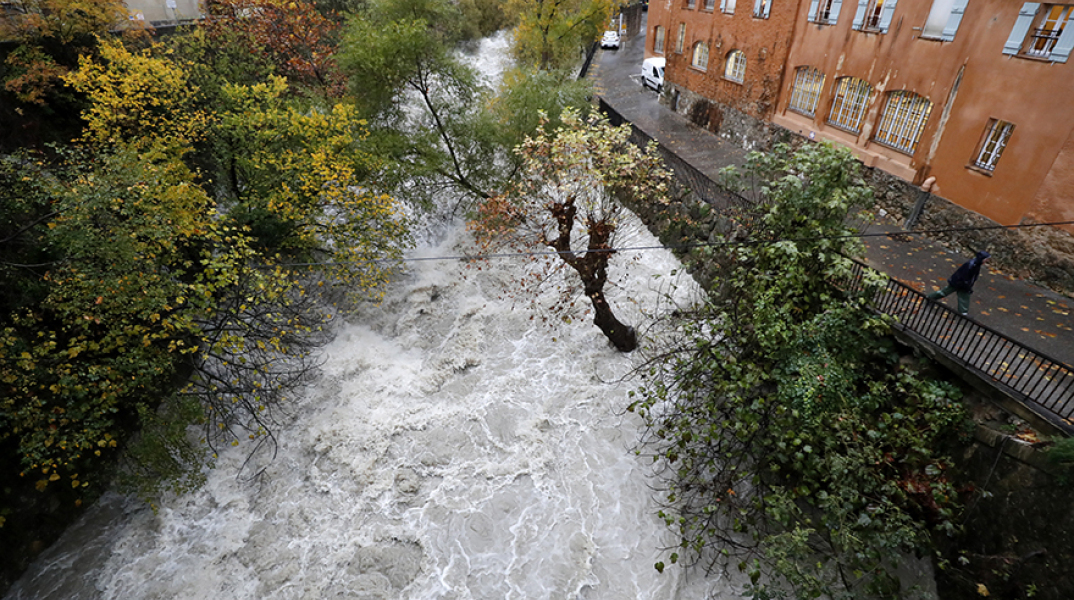 Βροχοπτώσεις στη Γαλλία