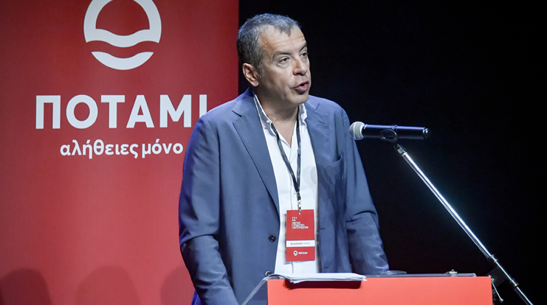 Σταύρος Θεοδωράκης