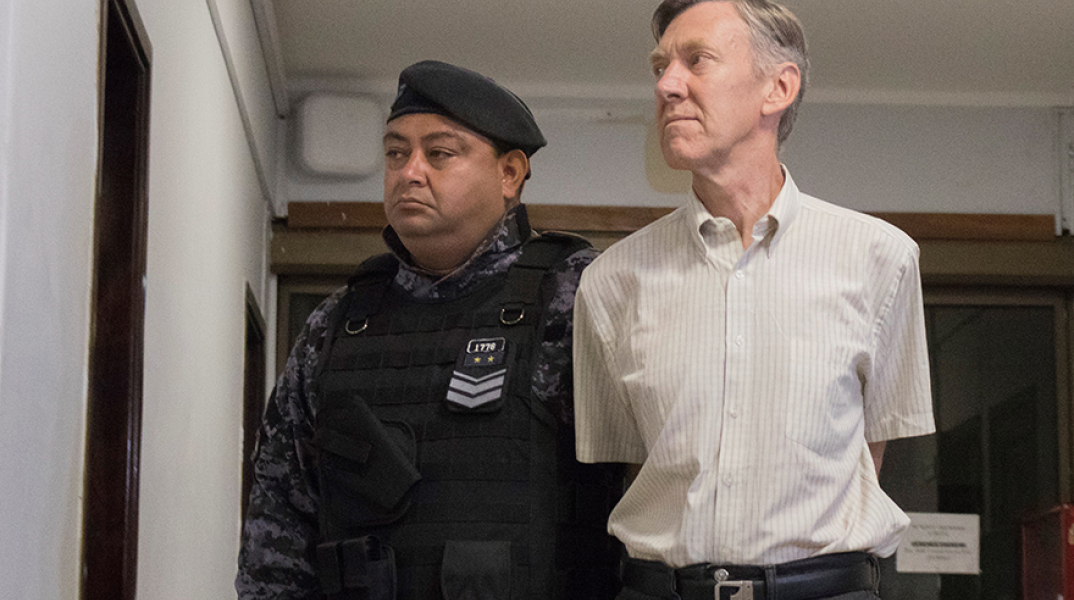 Ο ένας από τους δύο ιερείς που βίαζαν κωφά παιδιά