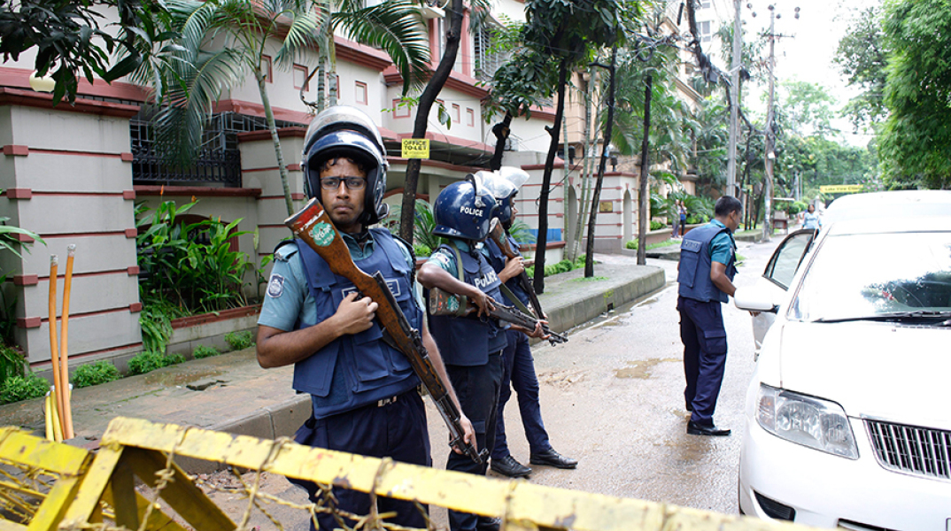 Ντάκα την επόμενη επίθεσης και ομηρίας του 2016