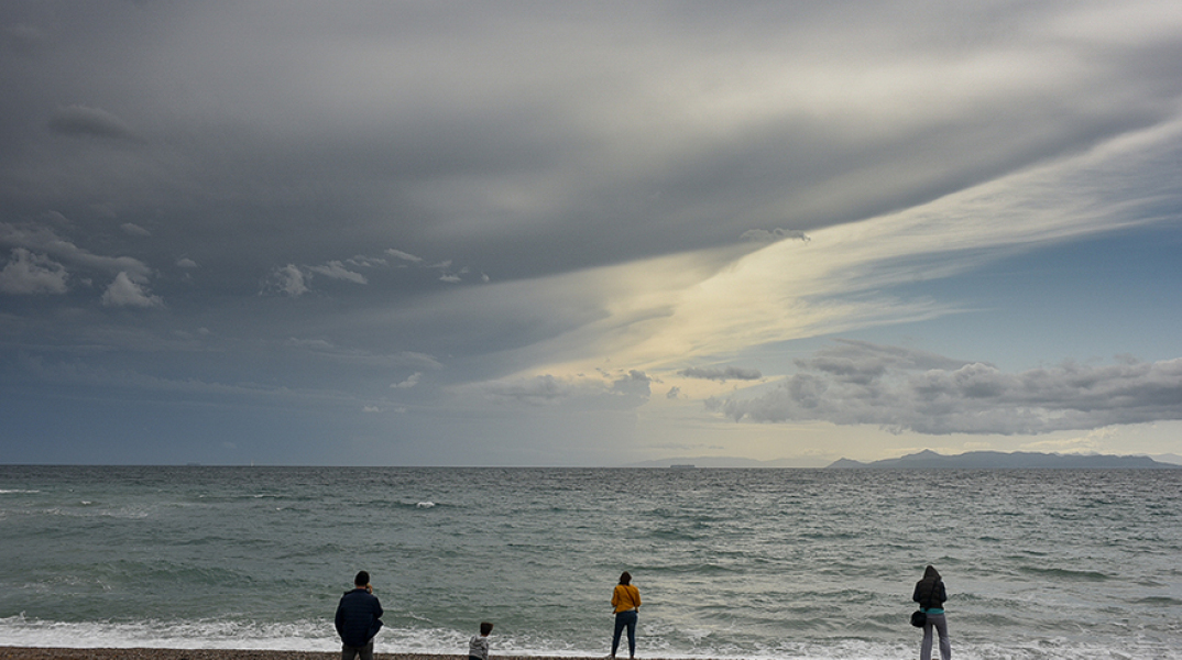 Συννεφιά στον Φλοίσβο
