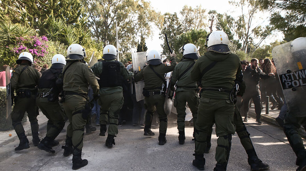 foitites-kavouri-mat1