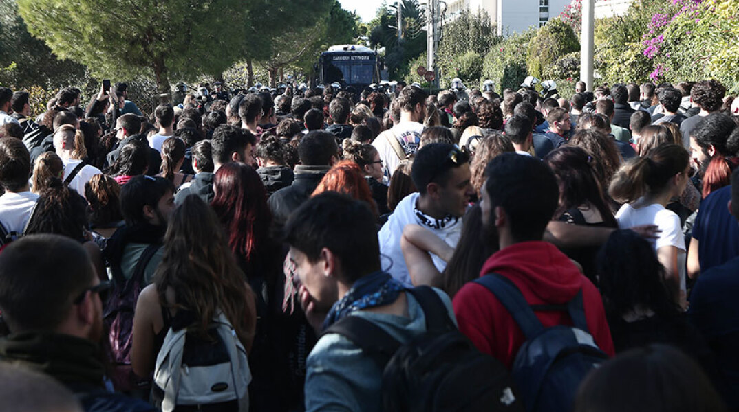 poseidonos1-foitites1