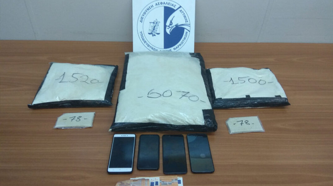 Αεροδρόμιο «Ελευθέριος Βενιζέλος»: Περισσότερα από 9 κιλά ηρωίνη εντοπίστηκαν κρυμμένα σε διπλό πάτο βαλίτσας