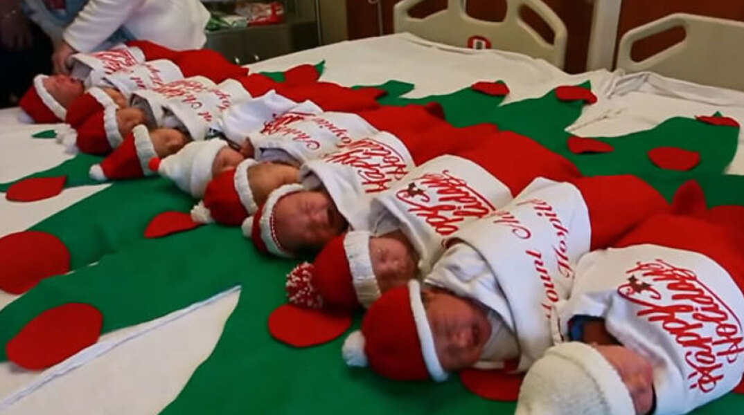 Μαιευτήριο στο Τέξας βάζει σε χριστουγεννιάτικη κάλτσα τα νεογέννητα