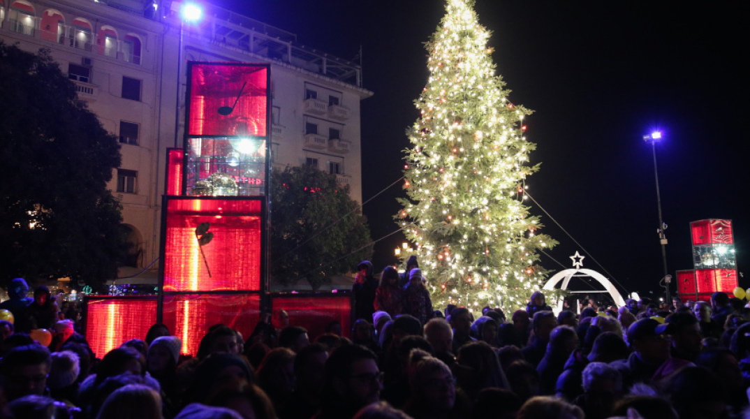 dentro-thessaloniki-christmas1