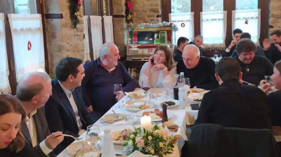 Ο Τσίπρας στα Τρίκαλα για ντολμαδάκια