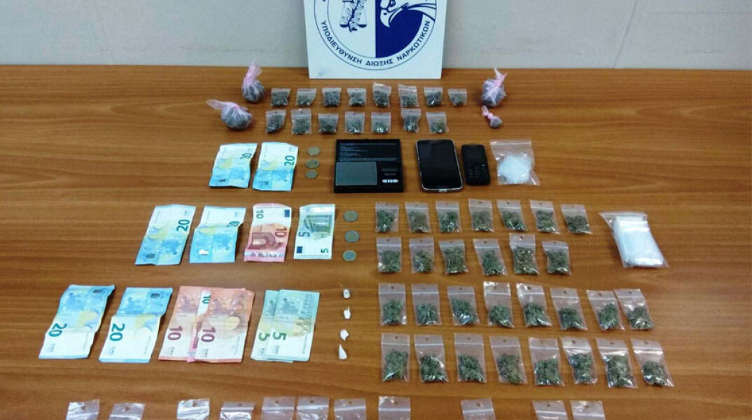 Συλλήψεις για κάνναβη και κοκαΐνη στα Εξάρχεια