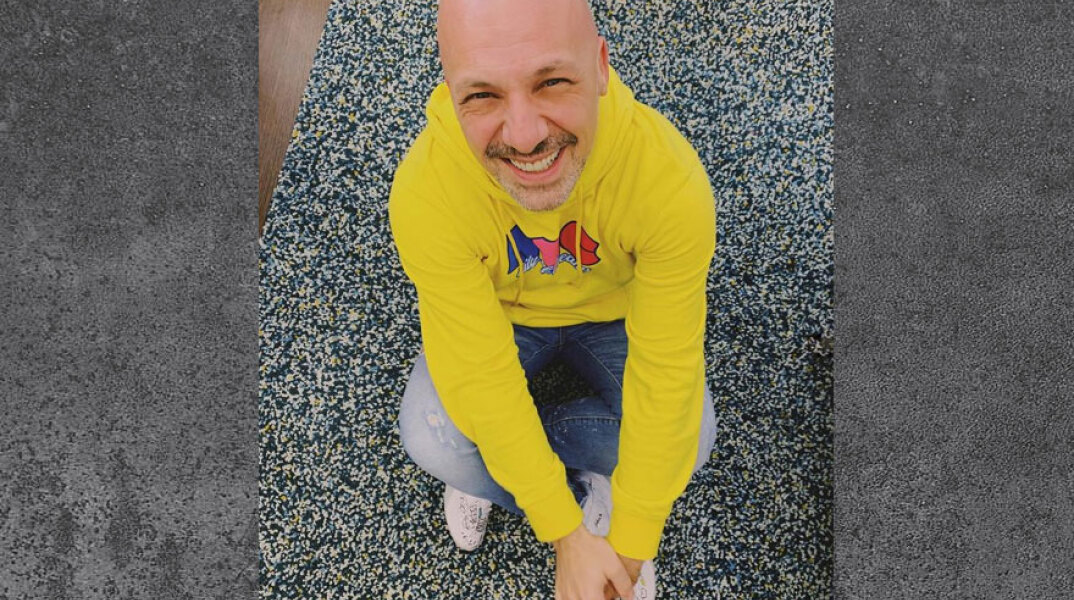 Νίκος Μουτσινάς