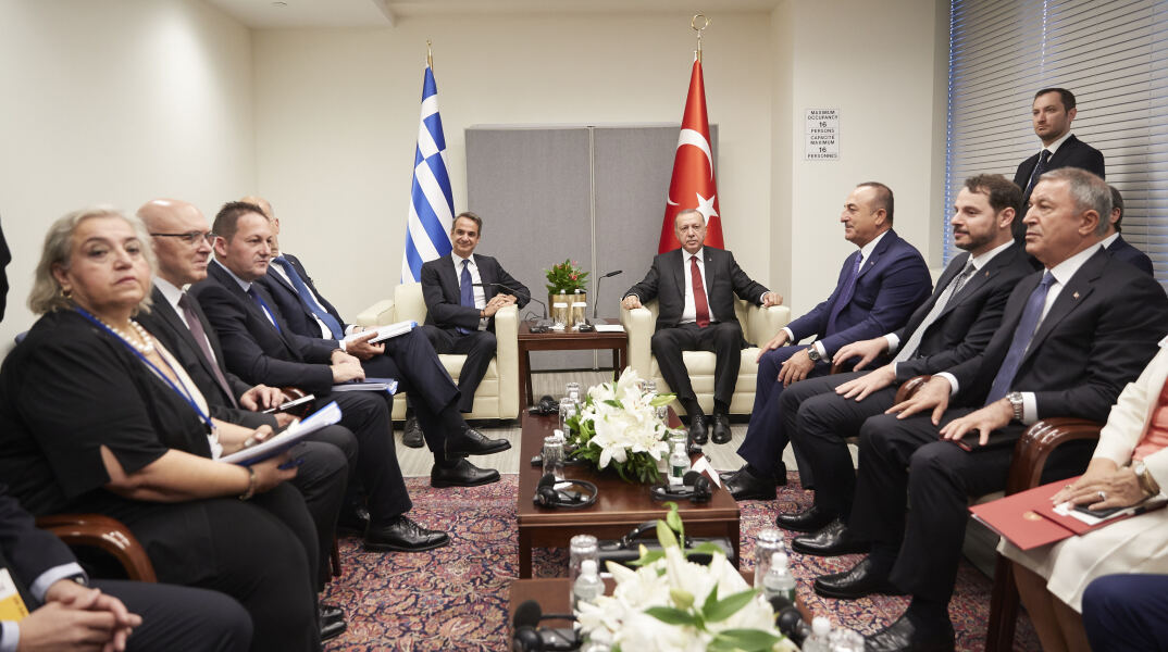 H Sizitisi Pou Den Ginetai Gia Ta Ellinotourkika.jpg