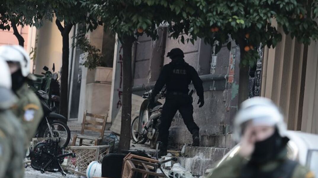 Αστυνομική επιχείρηση εκκένωσης κατάληψης στο Κουκάκι © INTIME NEWS/ΛΙΑΚΟΣ ΓΙΑΝΝΗΣ