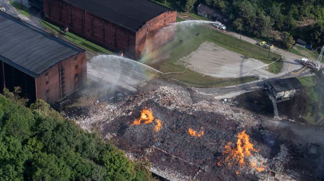 Η πυρκαγιά που κατέστρεψε αποθήκες με βαρέλια γεμάτα μπέρμπον στις ΗΠΑ