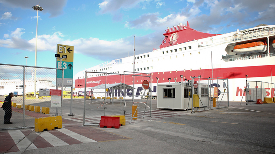 Απέπλευσαν από την Κρήτη τα πλοία για Πειραιά