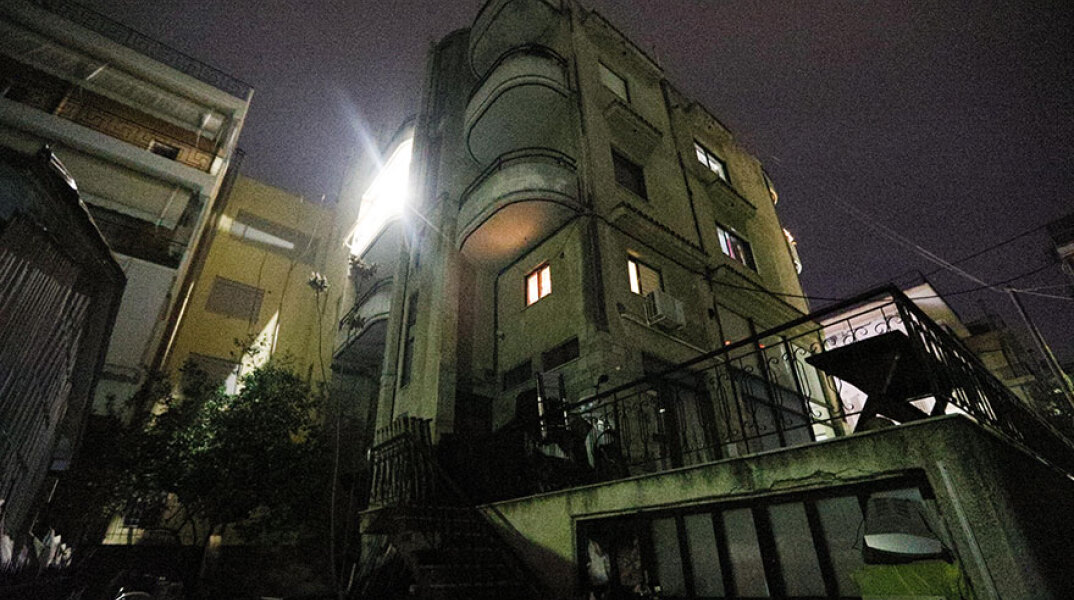 Νεκρός, δεμένος χειροπόδαρα, σε υπόγειο πολυκατοικίας ένας 66χρονος στο Χαϊδάρι