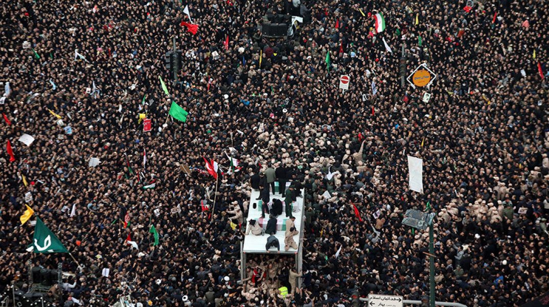 Ιράν: Θρήνος στην κηδεία του Κασέμ Σουλεϊμανί