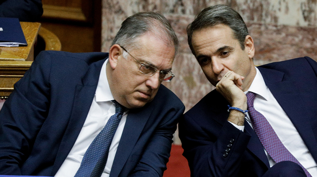 Μητσοτάκης, Θεοδωρικάκος